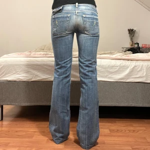 Diesel Jeans  - Midjemått: 36cm, innerbenslängd: 79cm (uppsydda) 💖