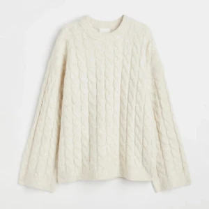 Stickad tröja - Stickad tröja