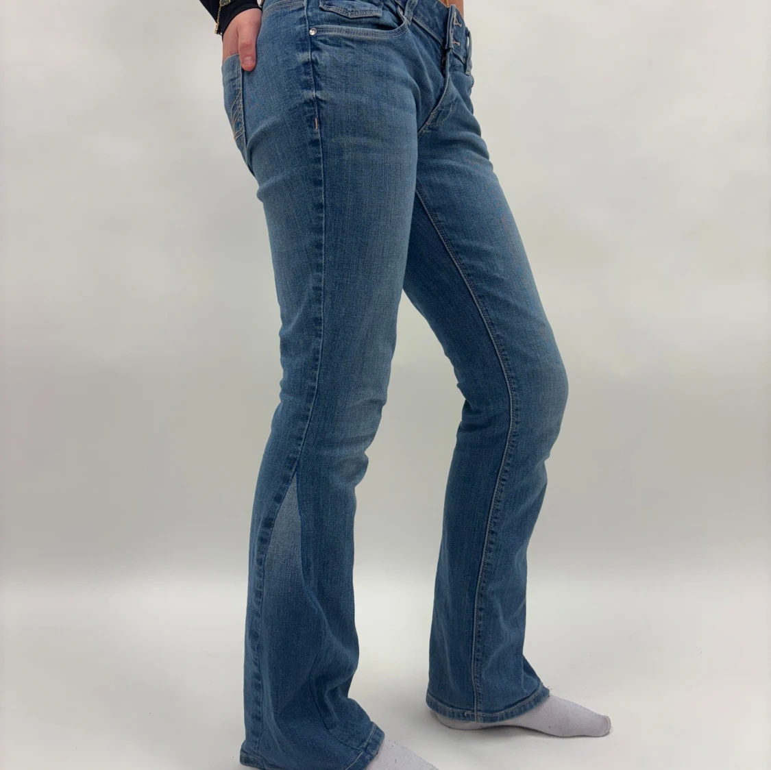 Blå bootcut jeans - 1