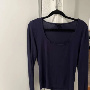 Mörkblå långärmad topp - soft touch tröja från gina❤️fint skick