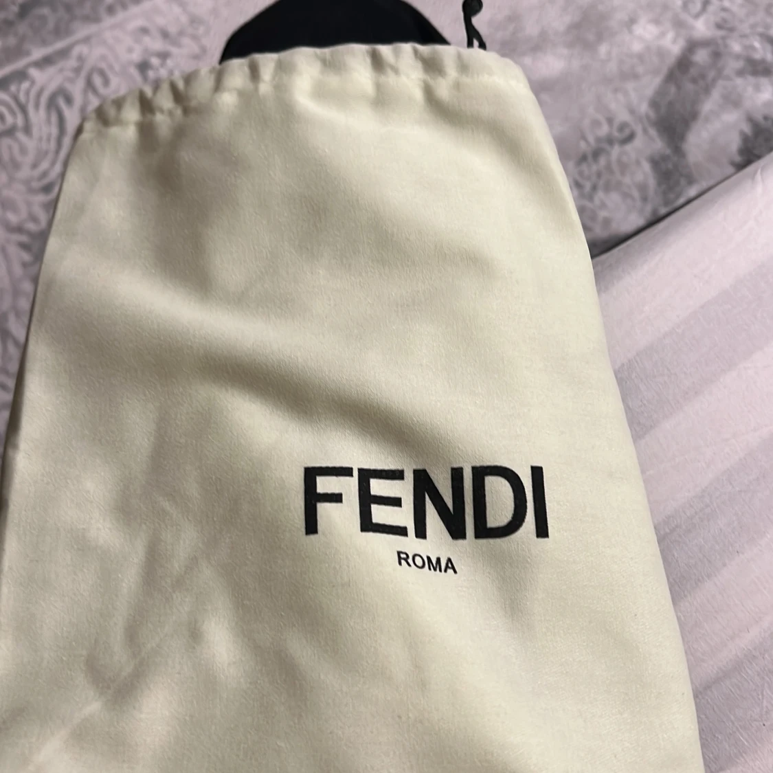 Svart keps från Fendi med monogram - 3