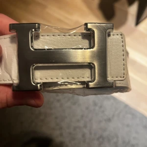 H3rmes bälte  - Helt nytt, pris kan diskuteras vid snabb affär. 105 cm.