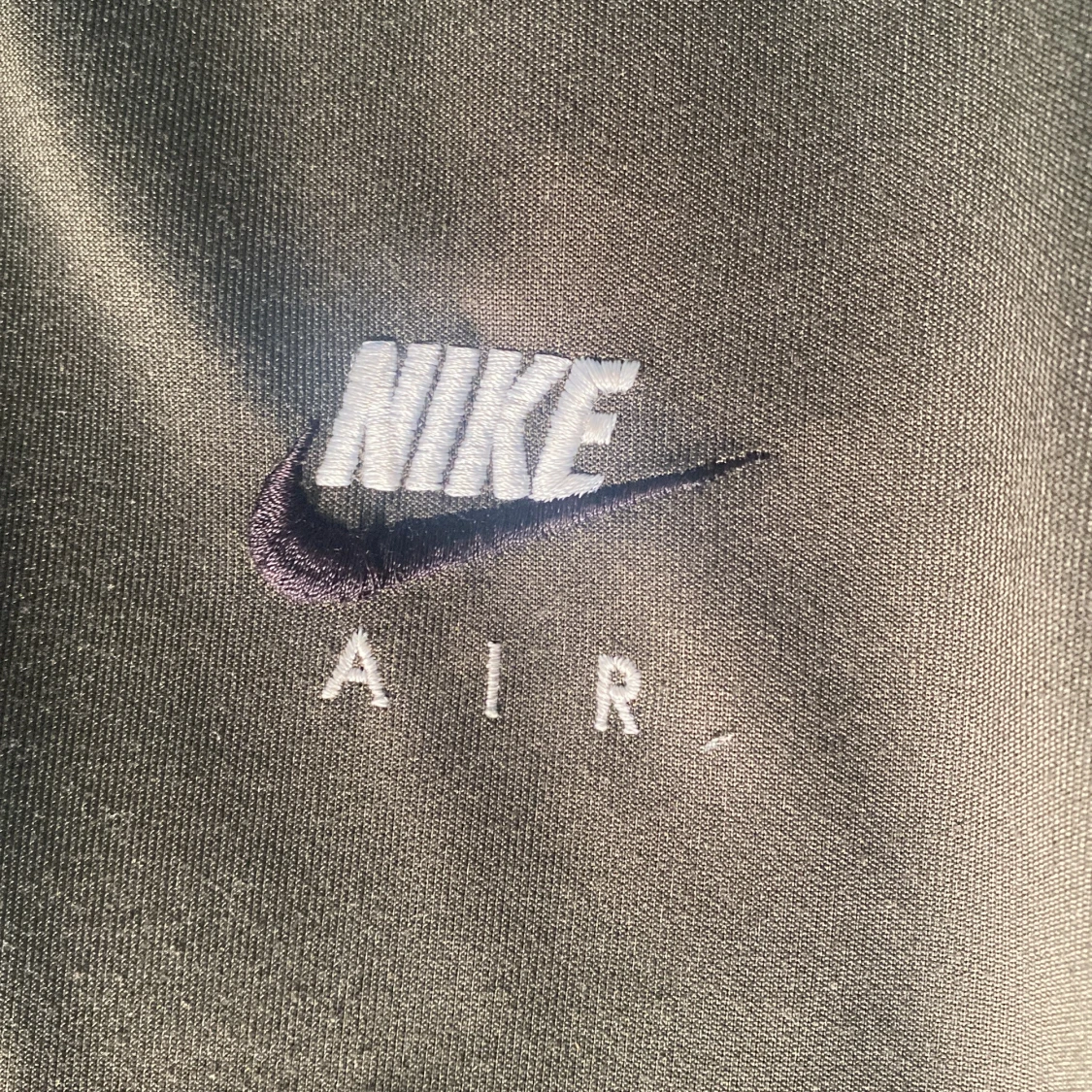 Svarta Nike Air mjukisbyxor - 2