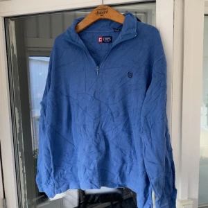 Raffe half zip - 🔵Ralph lauren chaps half zip i okej skick, storlek XL, hör av er vid funderingar 🤝