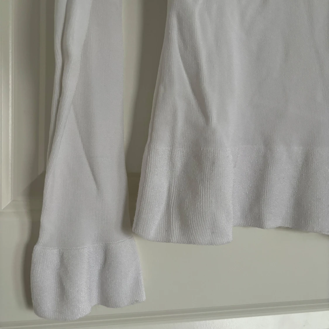 Vit volangtröja från H&M - 3