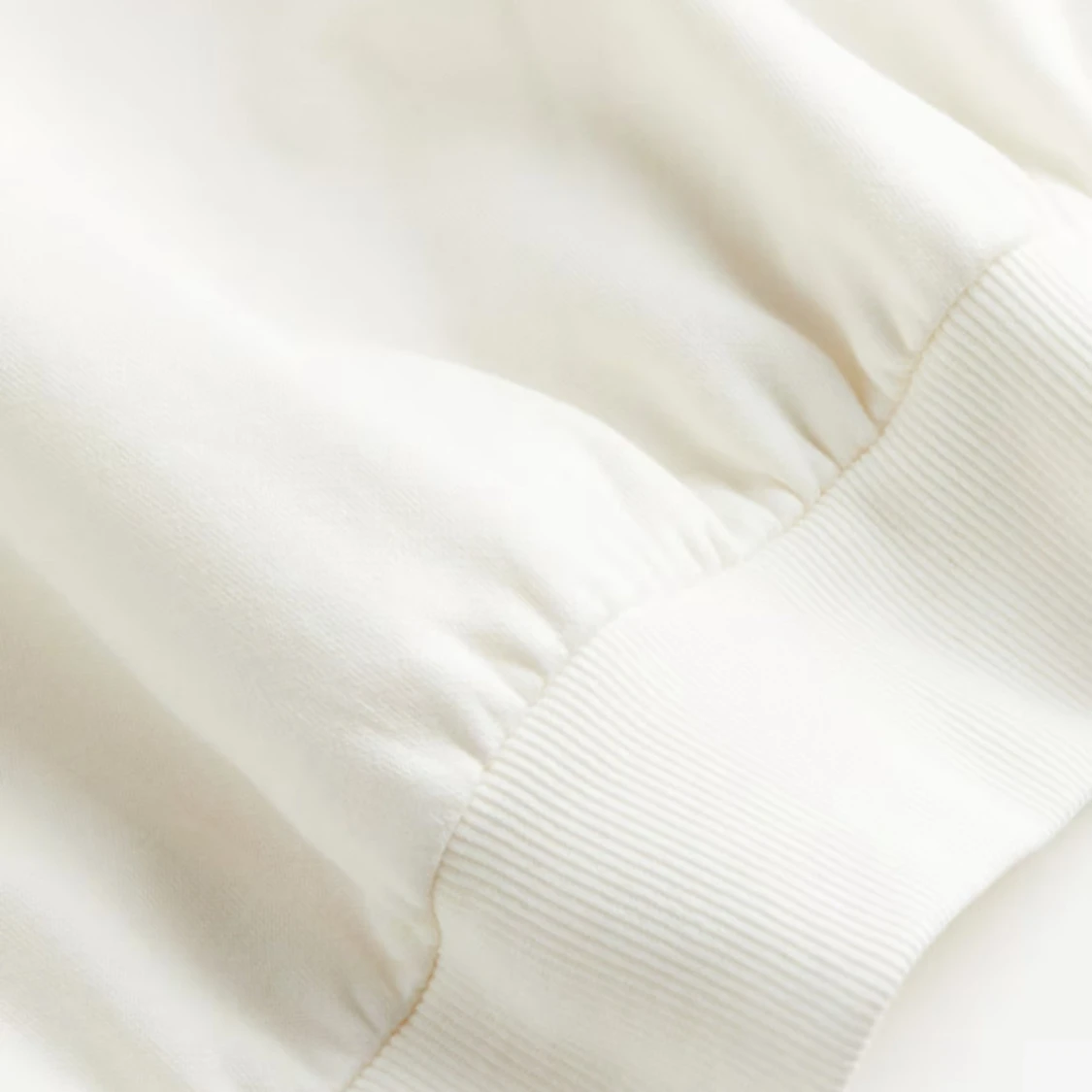 Vit sweatshirt med rund hals - 1