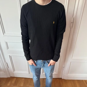 Ralph Lauren crewneck - Skön raffe tröja i bra skick. Storlek M 