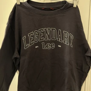Sweatshirt  - Supersnygg sweatshirt från lee.