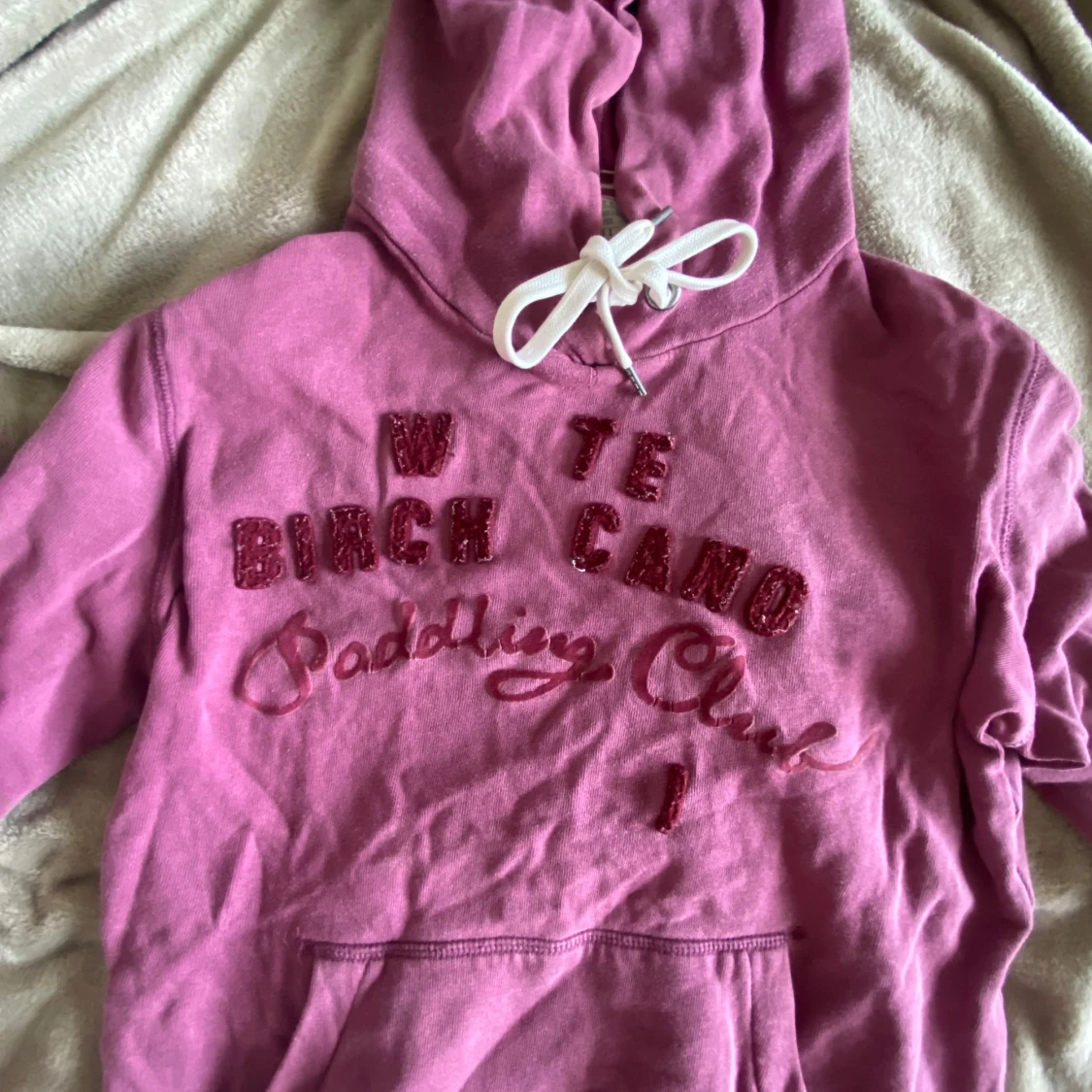 Rosa hoodie med glittertext - 1