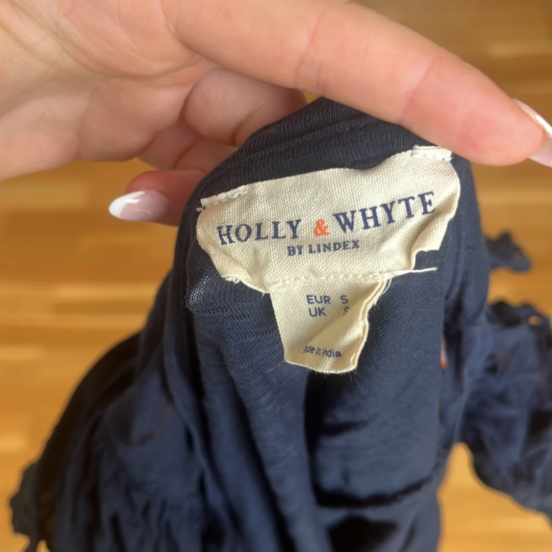 Mörkblå volangtopp Holly & Whyte - 2