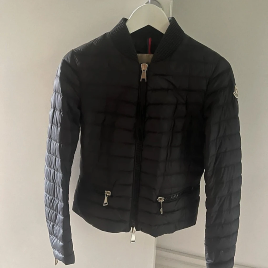 Svart Moncler pufferjacka, stl 0 - 1