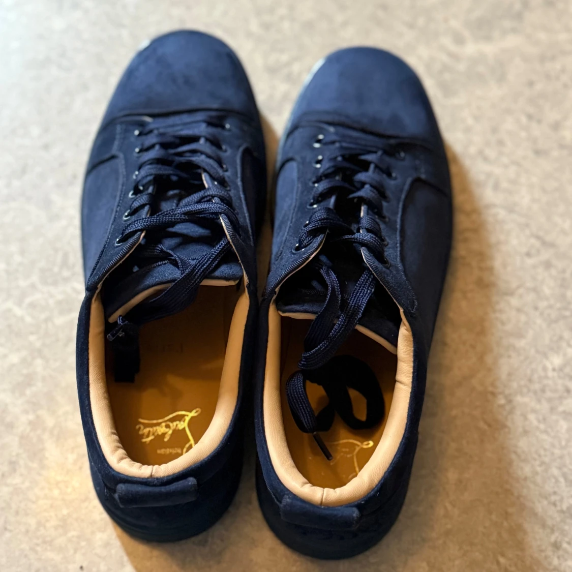 Mörkblå sneakers från Louboutin - 2