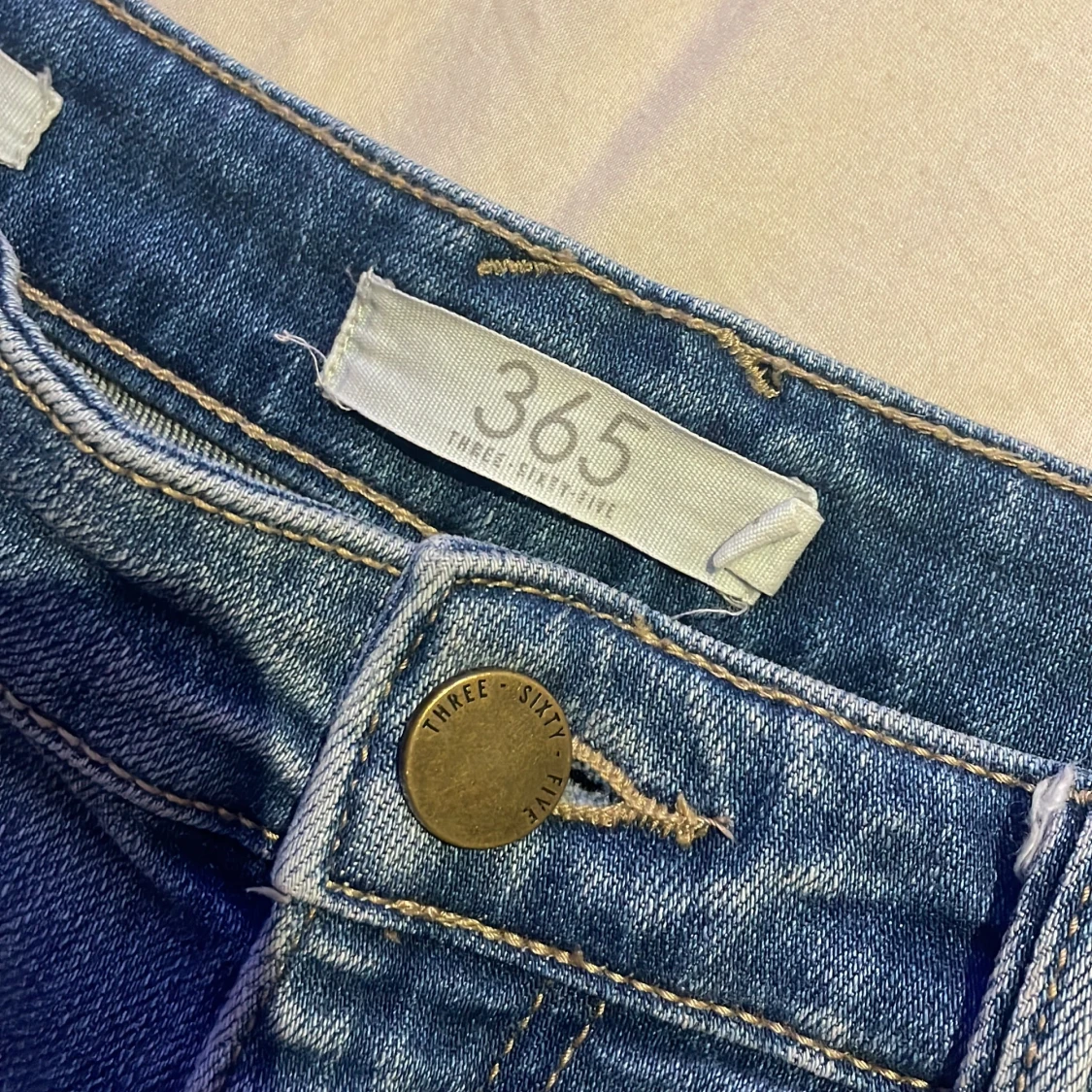 Blå jeansshorts från 365 - 2
