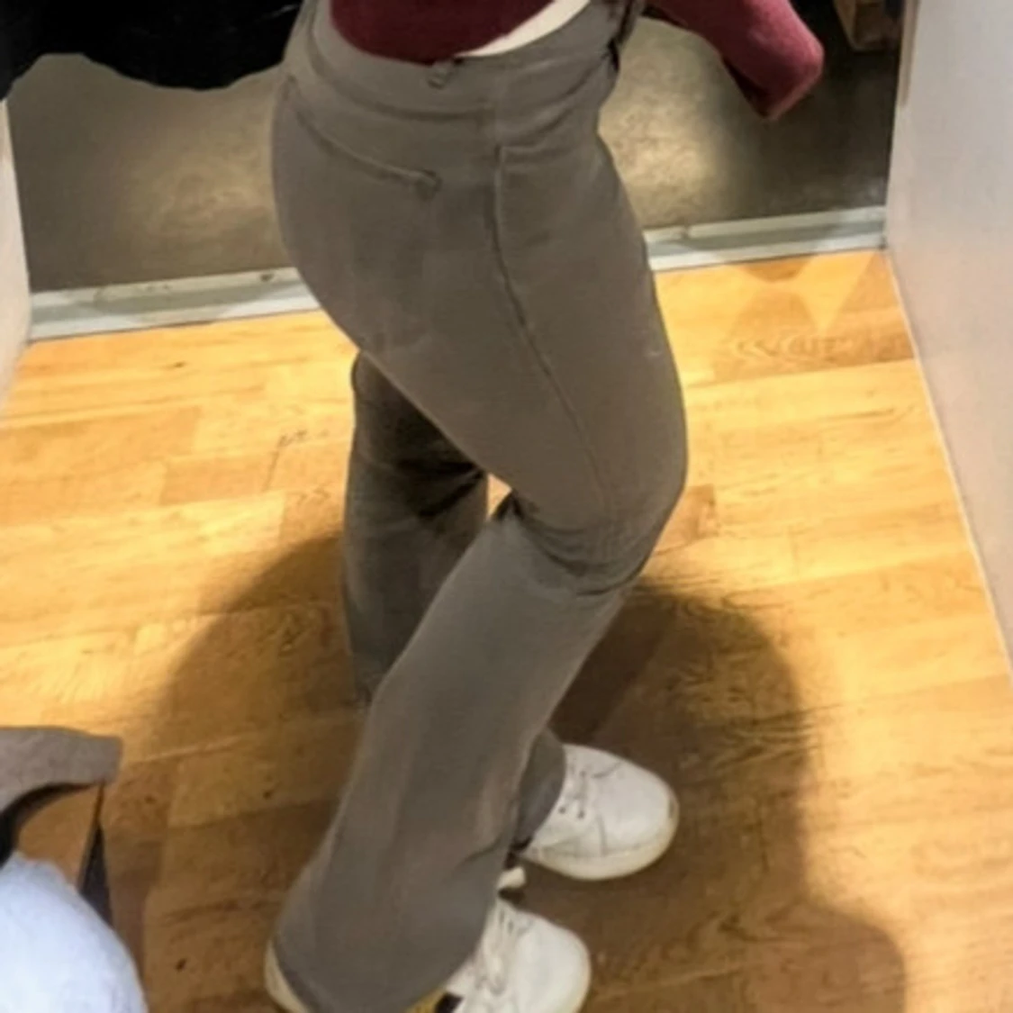 Grå bootcut jeans - 1