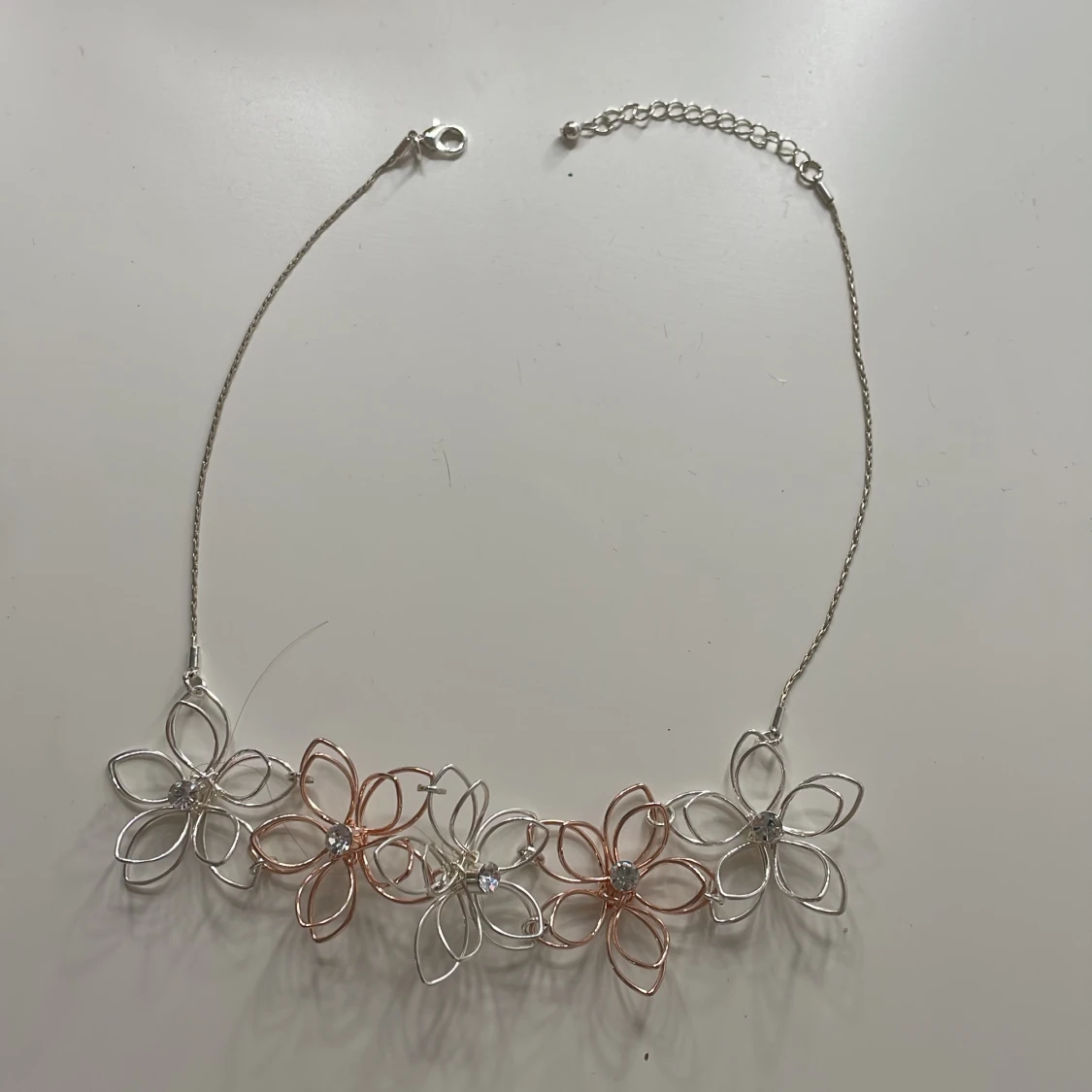Lyxigt blommhalsband - 2