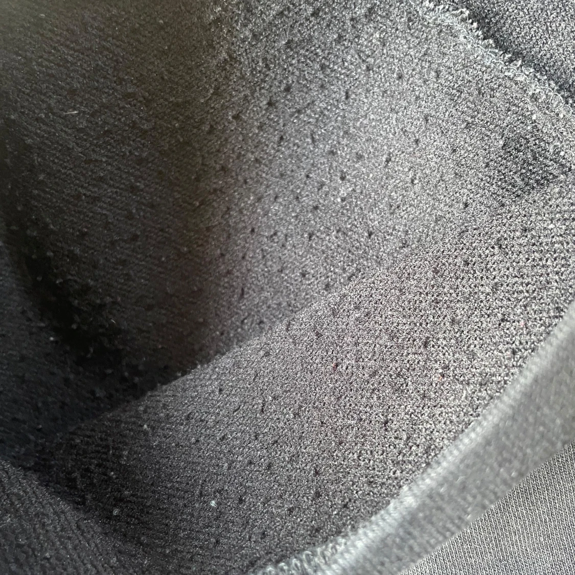 Svart tränings tjocktröja  - 4