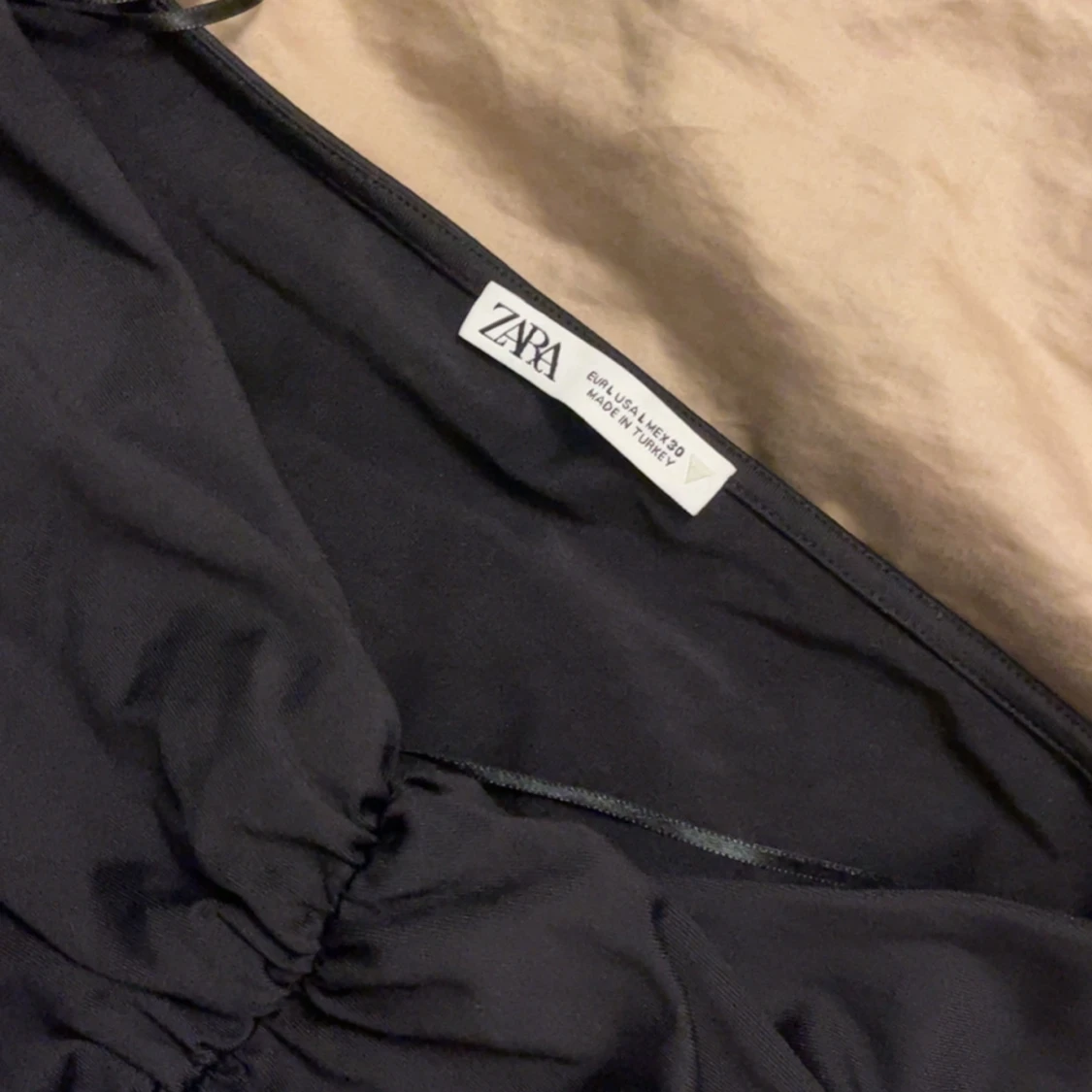 Svart långärmad topp från Zara