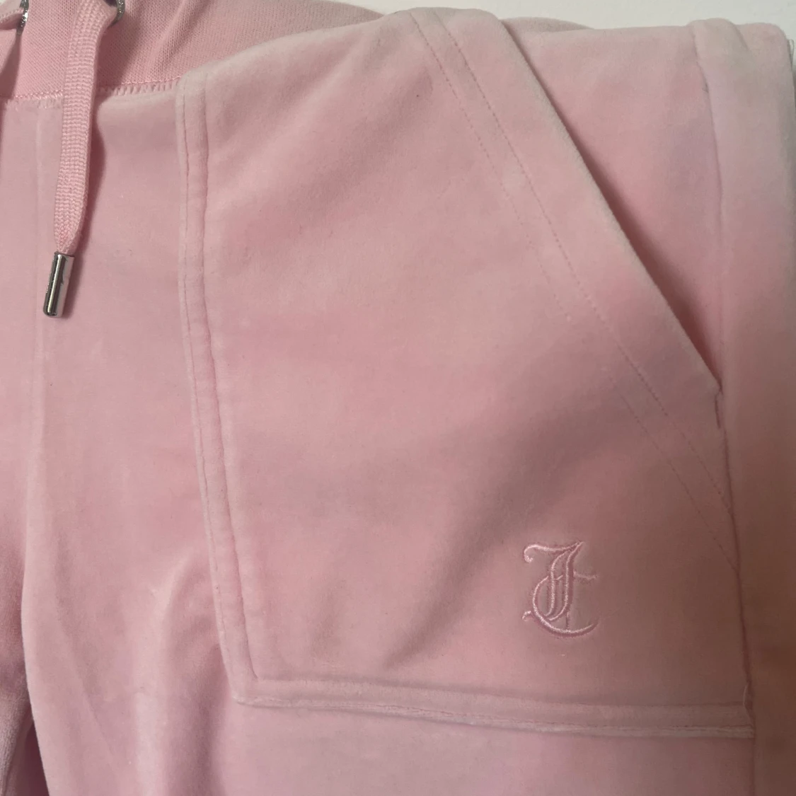 Ljusrosa mjukisbyxor från Juicy Couture - 4