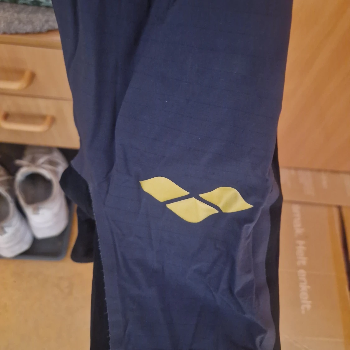 Mörkgrå baddräkt från Arena - 2