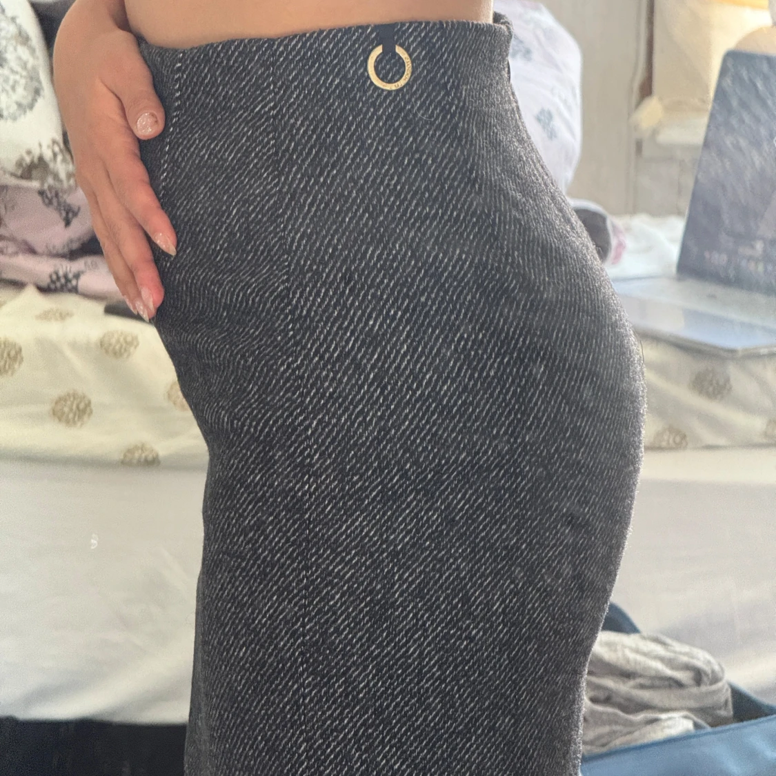 Grå kortkjol med slits från Stockh LM - 2