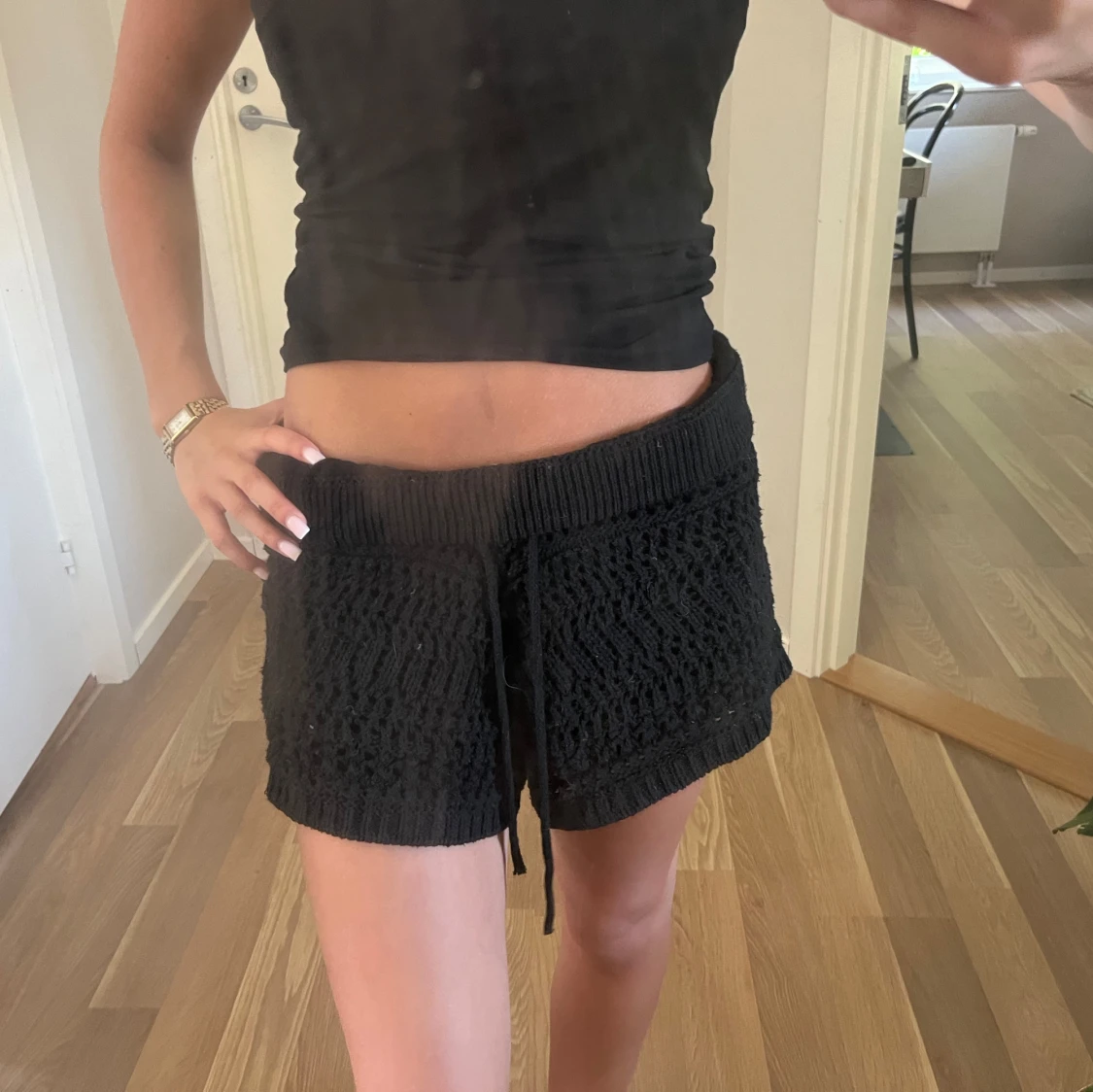 Svarta stickade shorts med snörning - 1