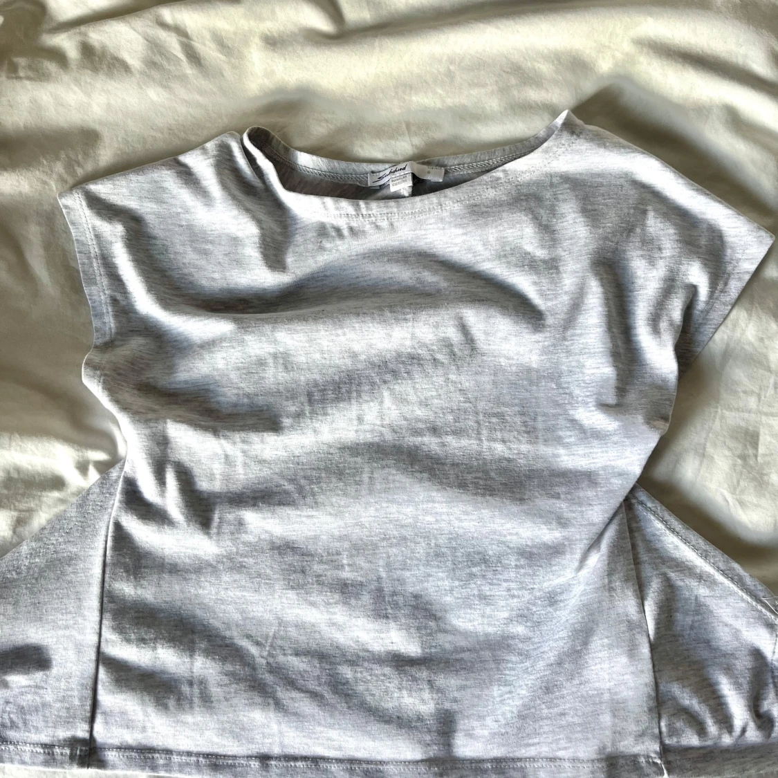 Grå topp med knyt från Subdued - 2