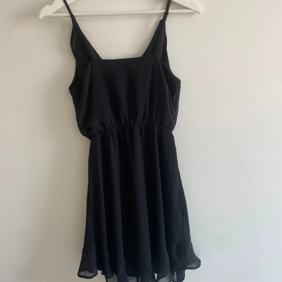 Svart kort klänning  - 1