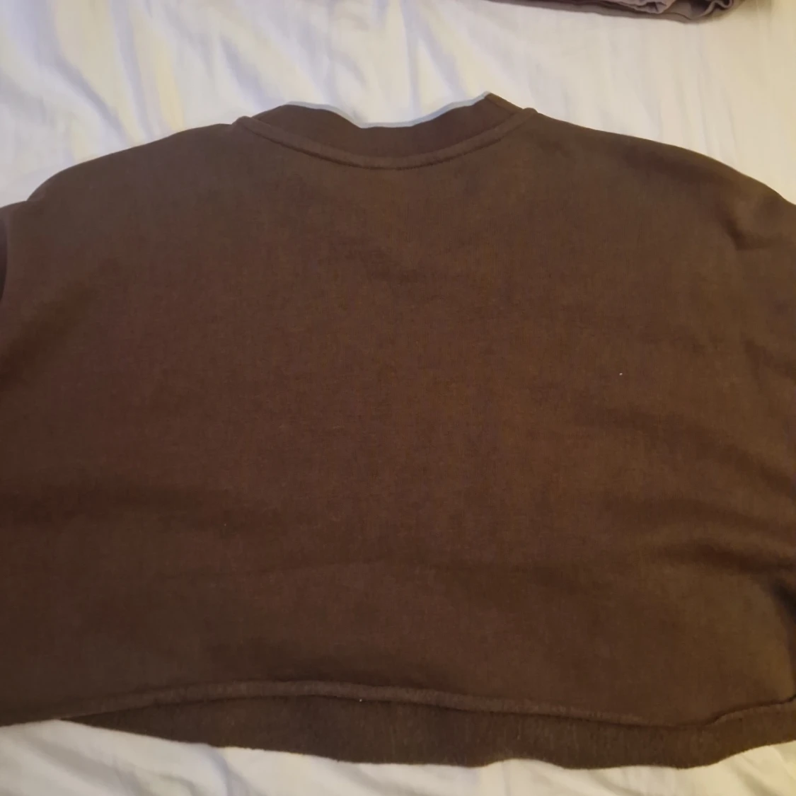 Brun cropped tröja  - 1