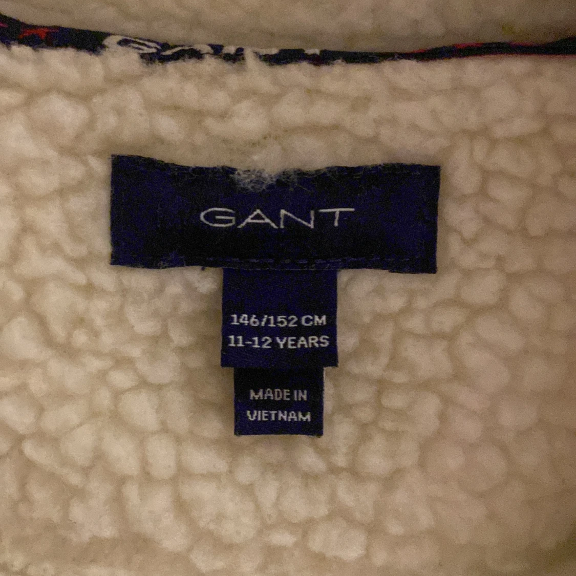 Vit fleece hoodie från GANT - 2