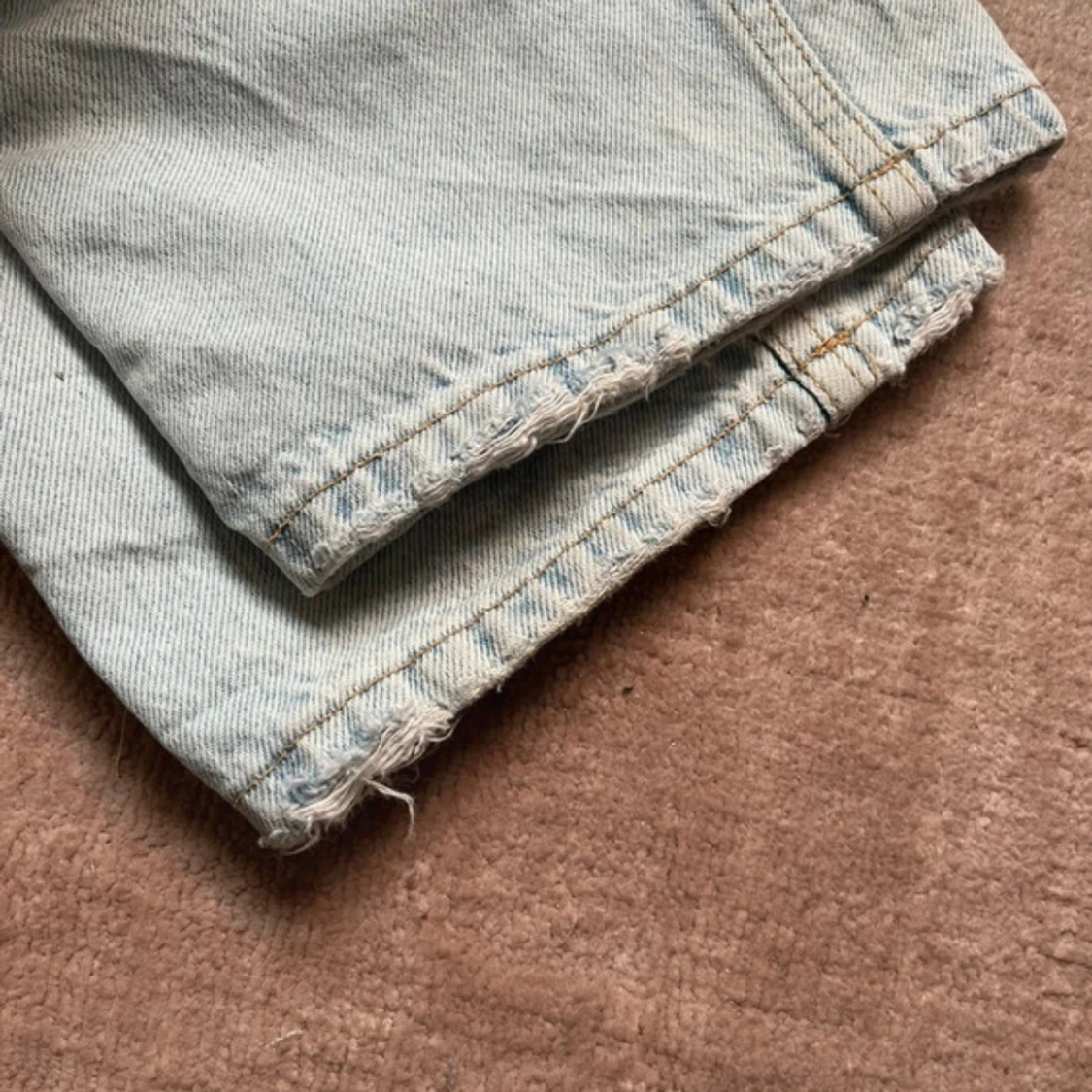 Ljusblå raka jeans  - 1