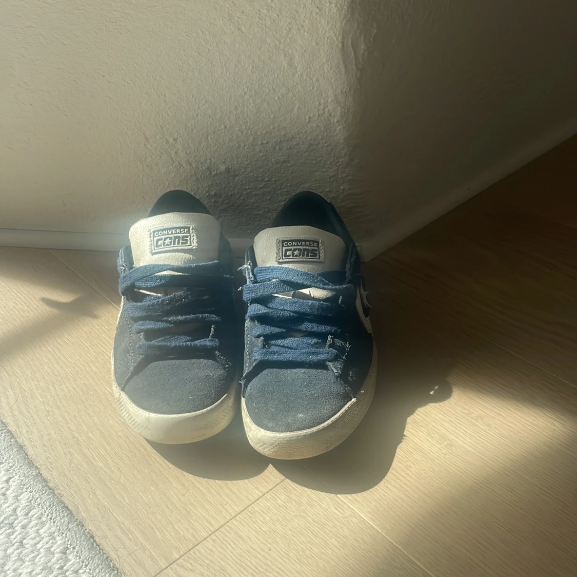 Blå Converse CONS sneakers i mocka. St 38 - 1