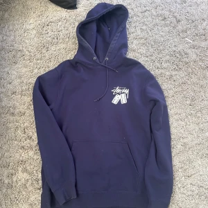 Stussy huvtröja - Stl M använd fåtal gg