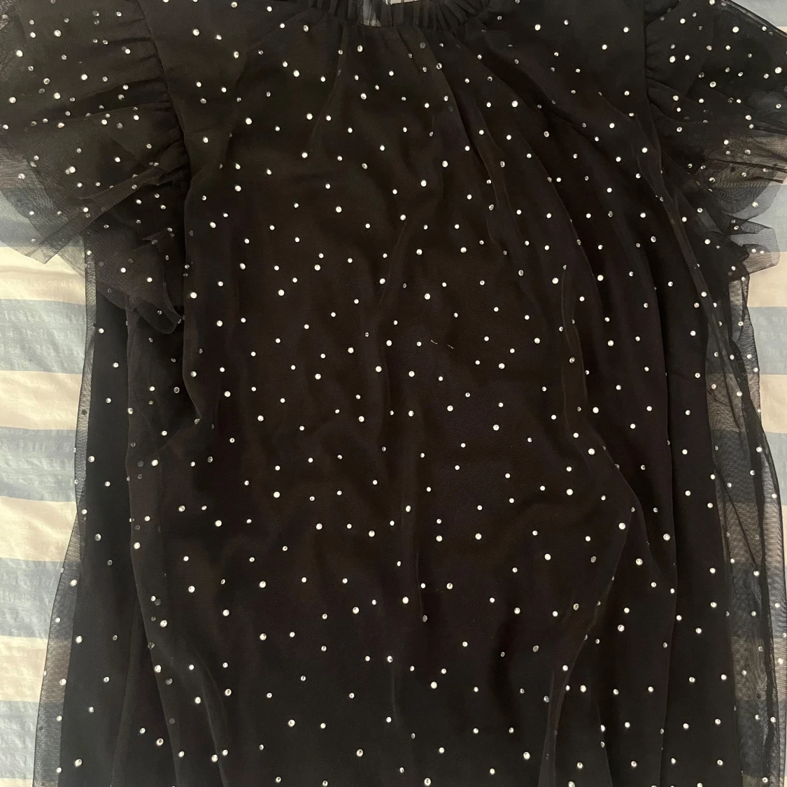 Svart och glittrig blus đ«