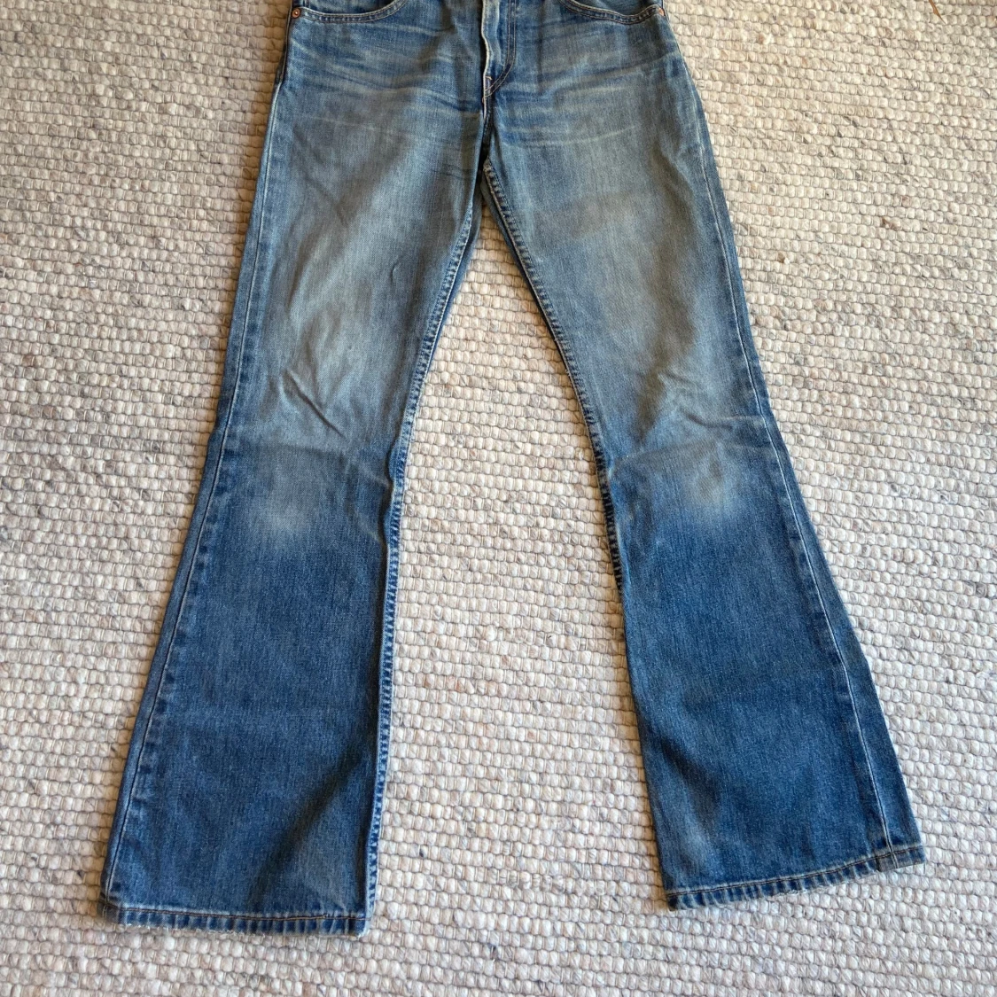 Levis 501 bootcut jeans med utsvängda ben - 1