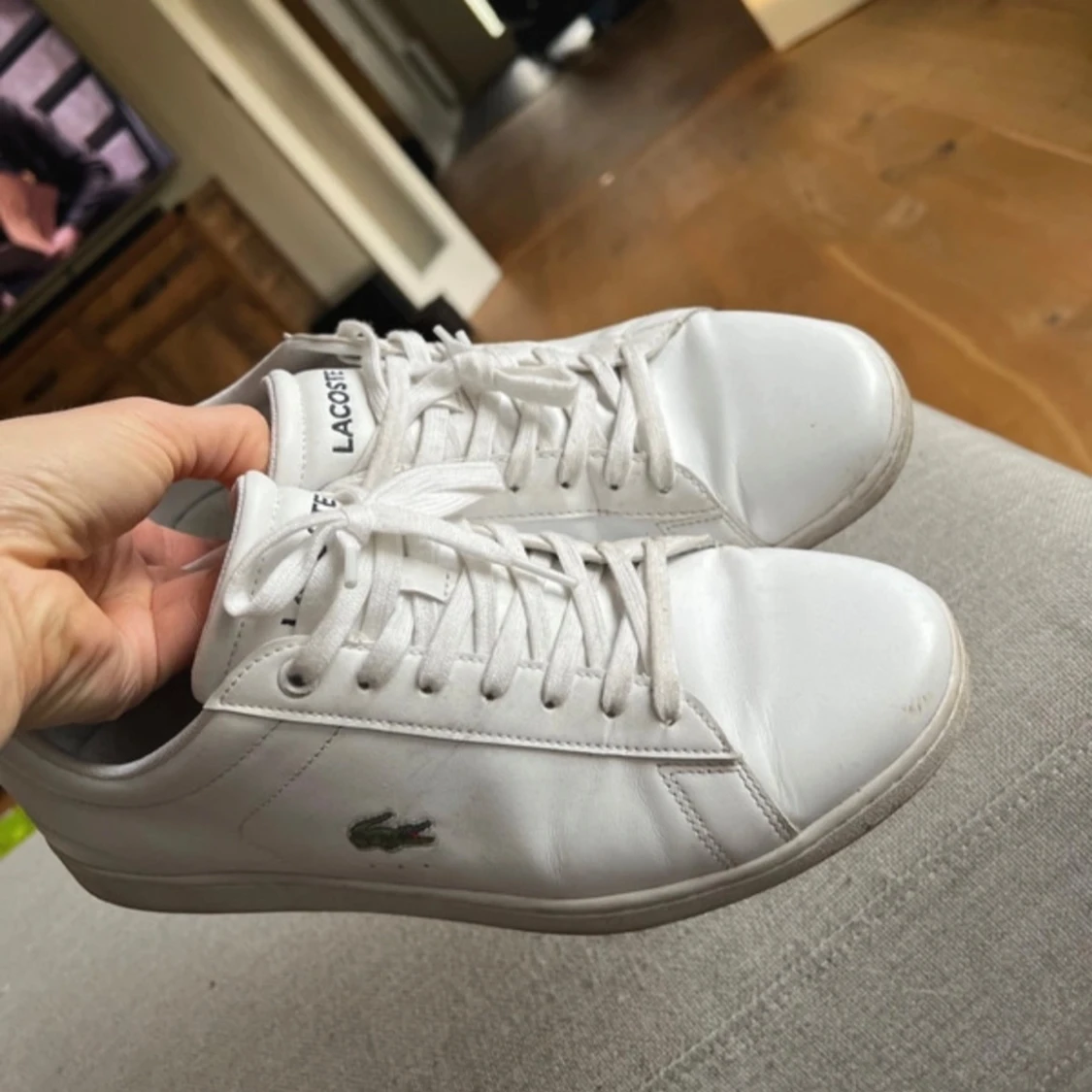 Vita sneakers från Lacoste - 2