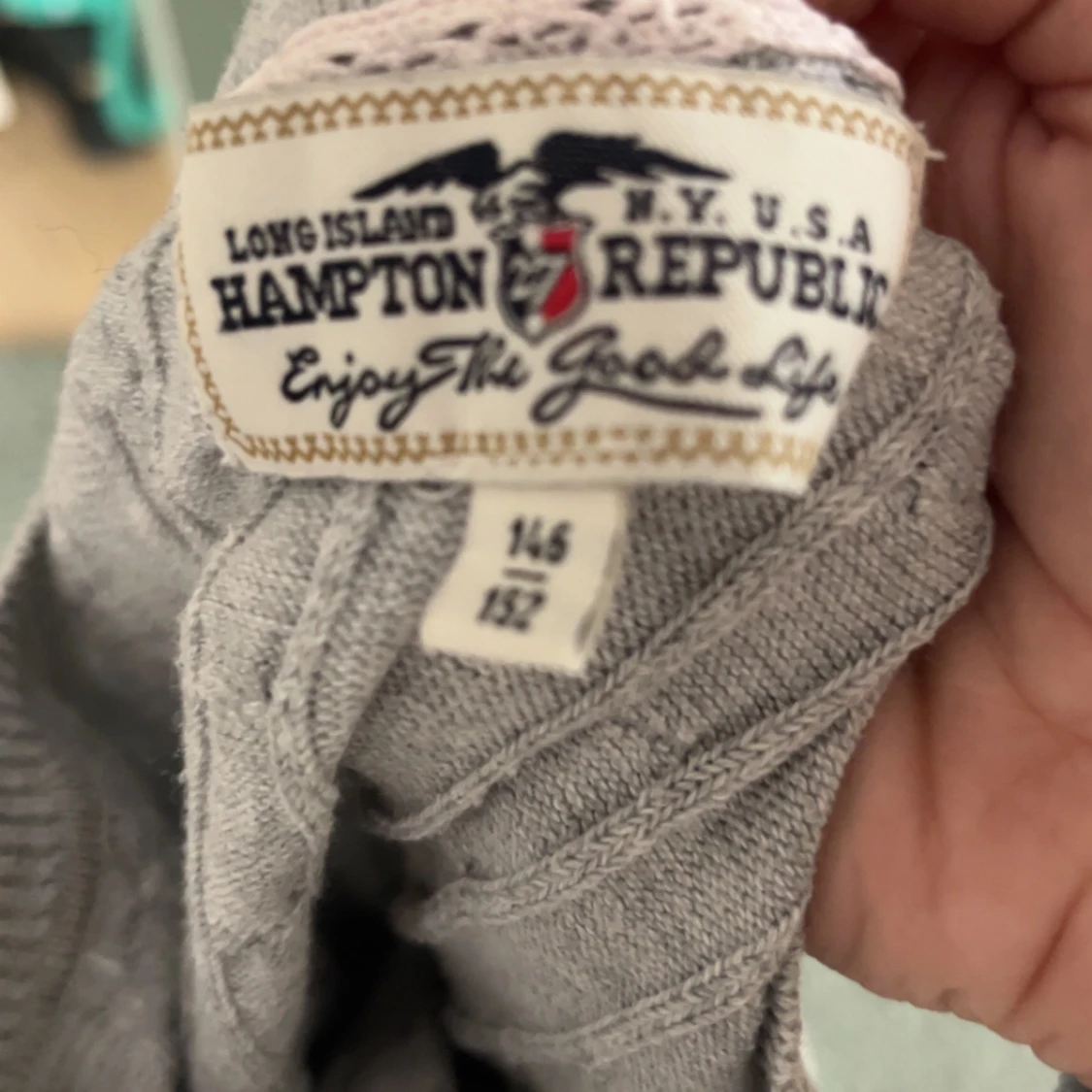 Ljusgrå kabelstickad tröja från Hampton Republic - 2