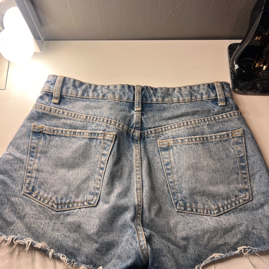 Blå jeansshorts från Zara - 1