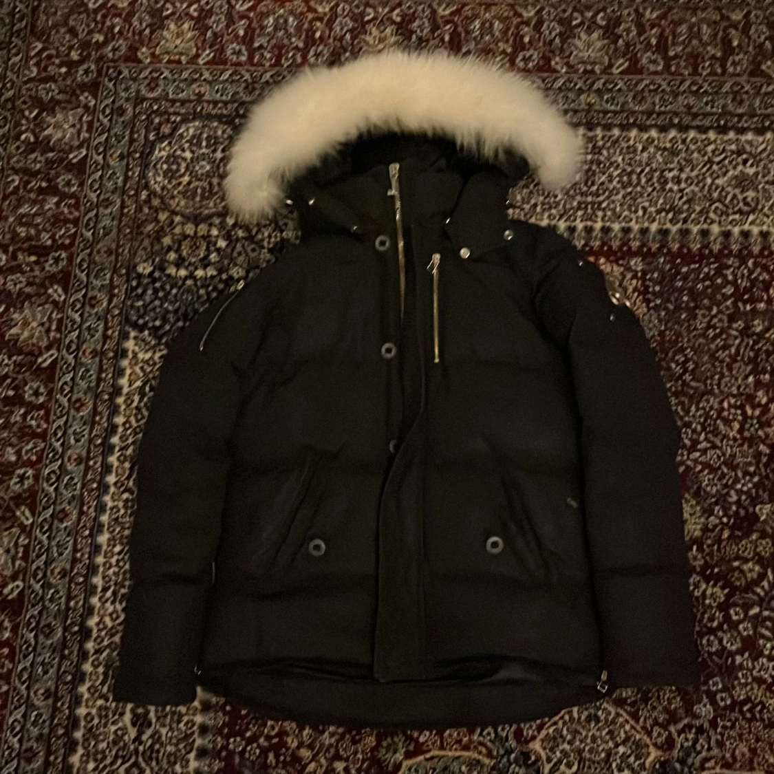 Svart dunjacka Moose Knuckles