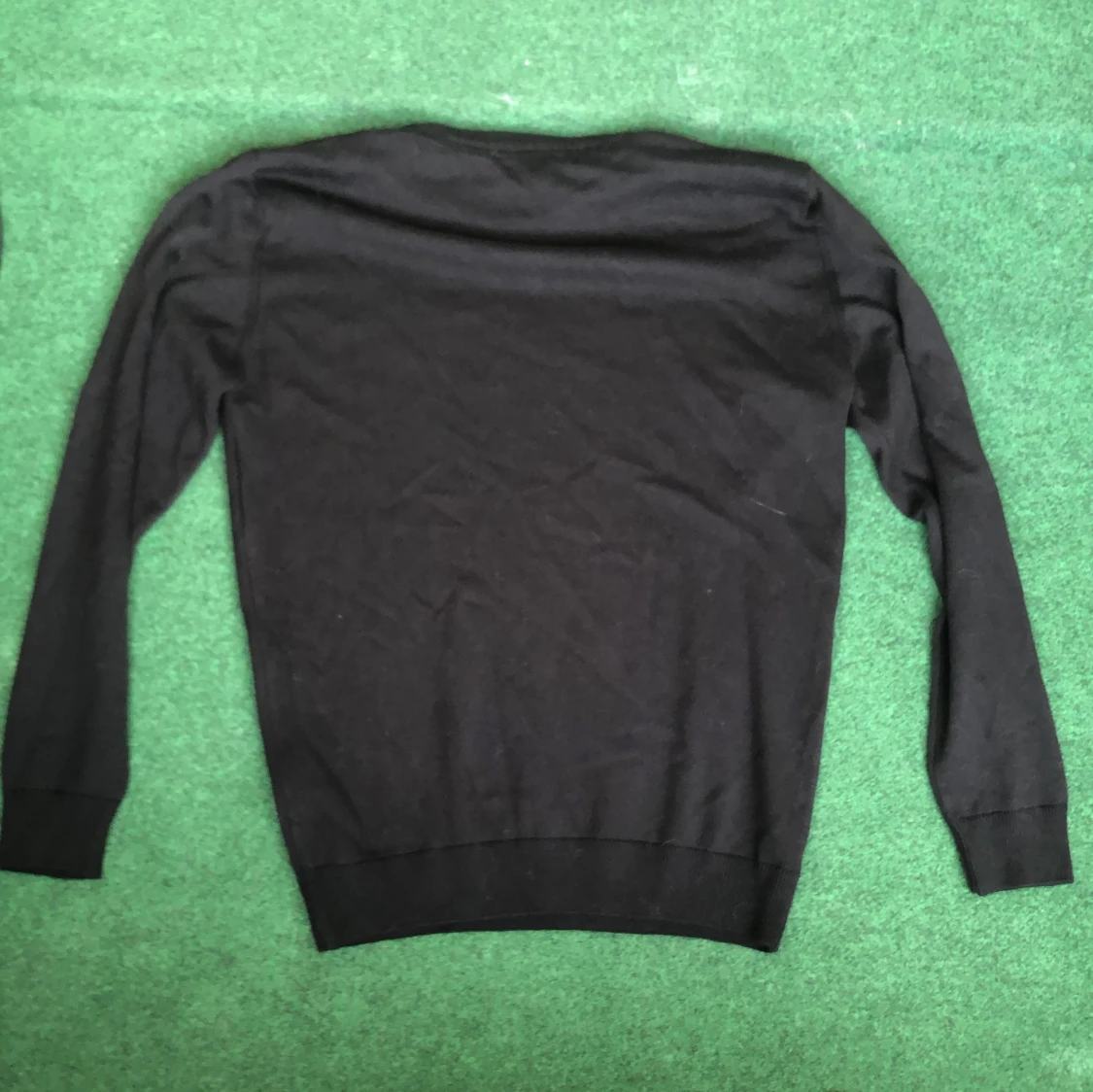 Svart långärmad tröja - 1