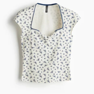 Hm topp - Jättefin H&M topp som aldrig är använd med prislapp kvar och skriv för mer bilder😊