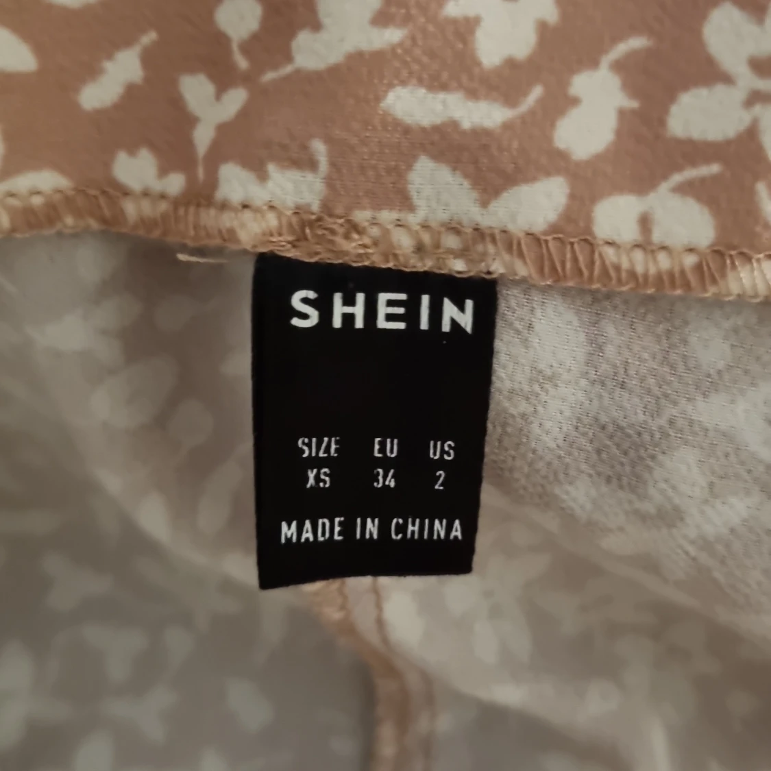 Blommig omlottkjol från SHEIN XS - 2