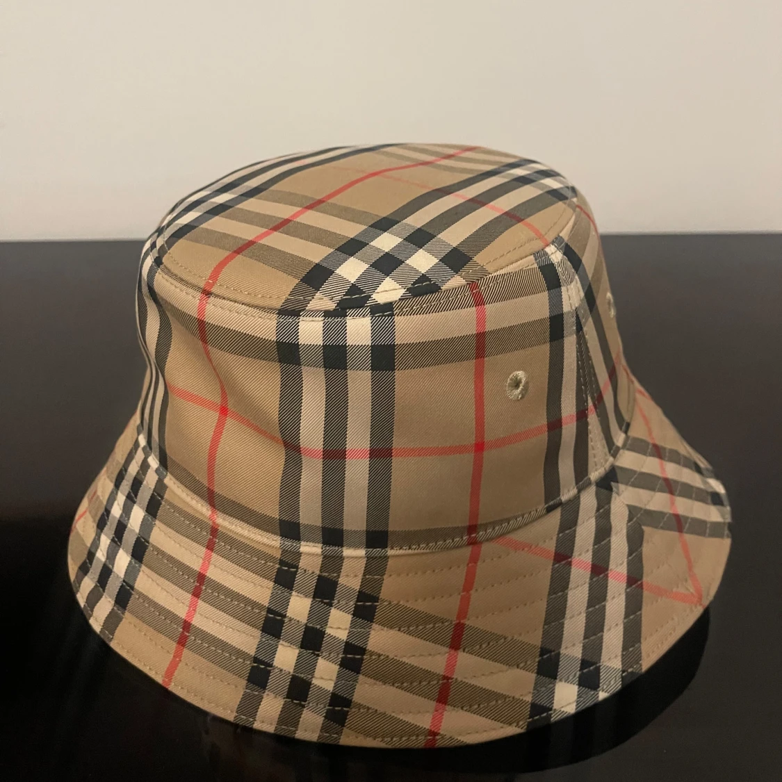 Burberry hat
