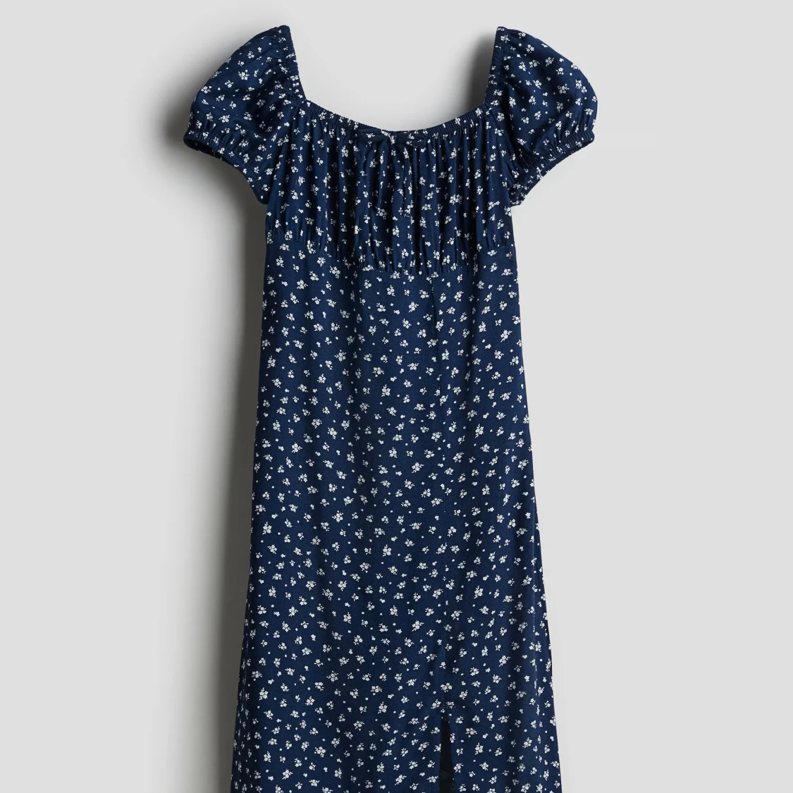 SÖKER MIDIKLÄNNING MED PUFFARM HM