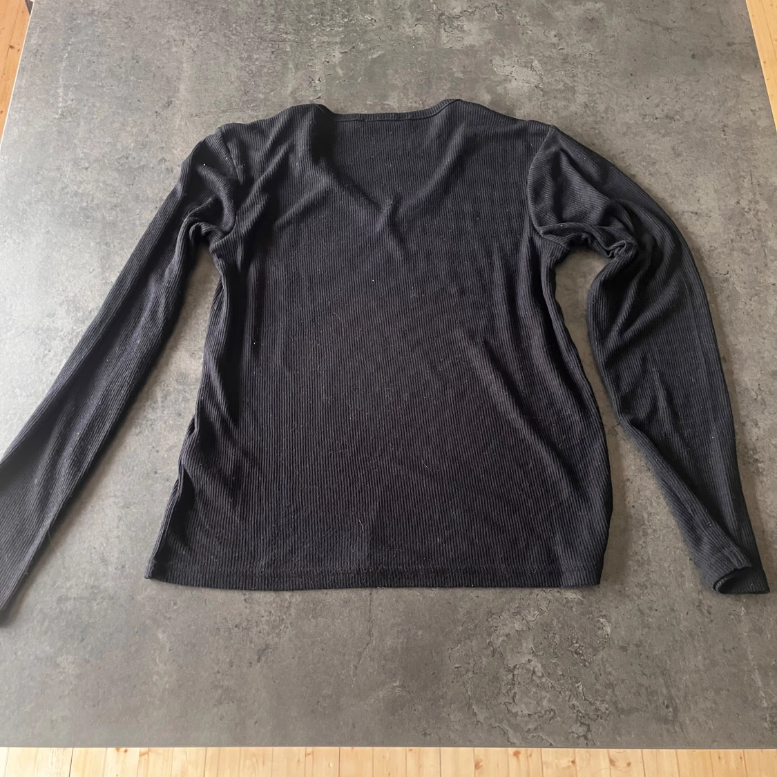 Svart ribbad långärmad tröja 157 - 1
