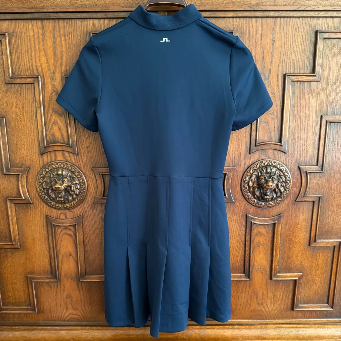 Marinblå sportig klänning J.Lindeberg - 1