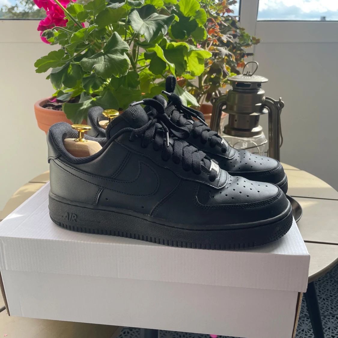 Svarta Nike Air Force 1 sneakers - 1