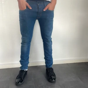  Replay ANBASS jeans 31/32 - Replay ANBASS jeans| pris:499kr|storlek:W31 L32| skick: 9,8/10| hör vad dig vid minsta lilla fundering eller fråga| 
