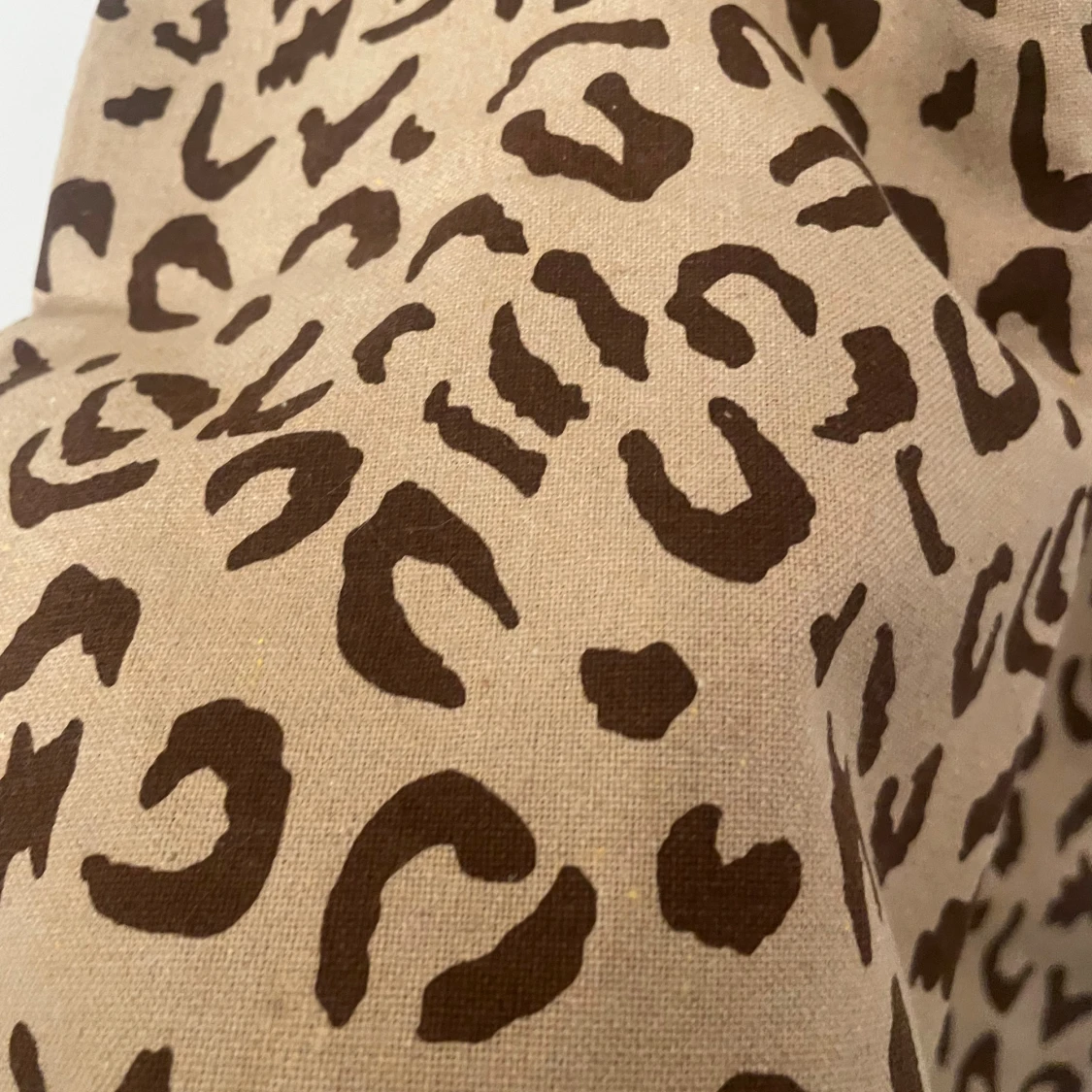 Leopardmönstrad tygpåse🐆  - 1