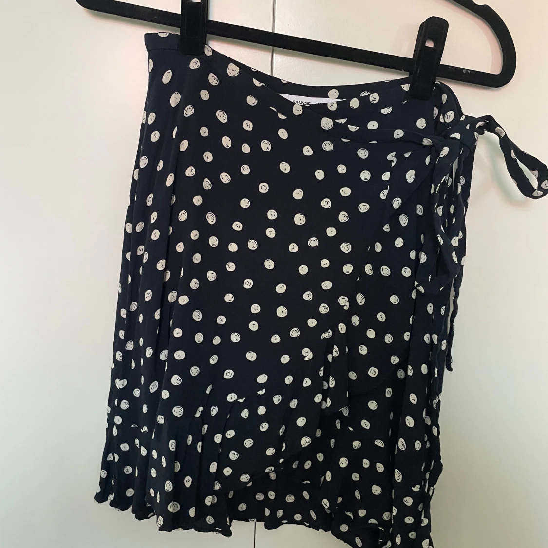 Blå prickig omlottkjol  - 1