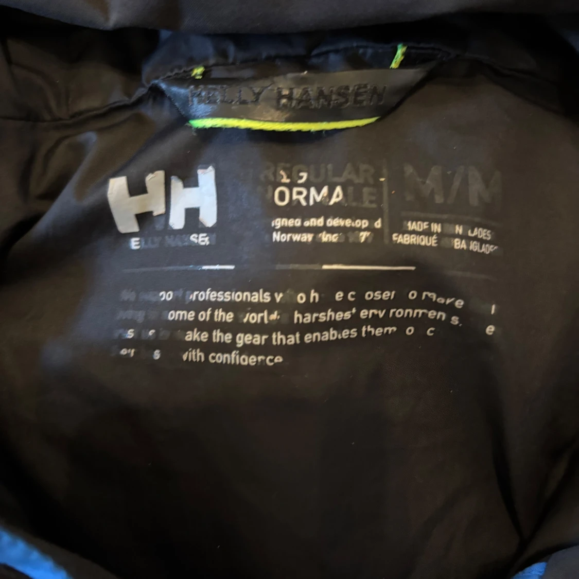 Blå pufferjacka från Helly Hansen - 1